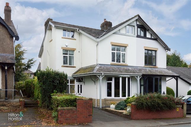 4 bed semi-detached house