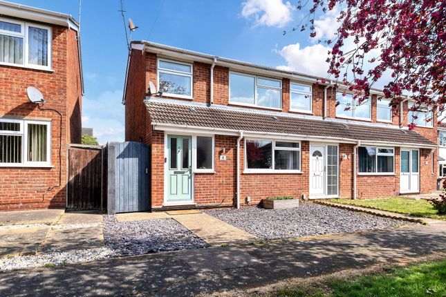 Headlands, Huntingdon PE28 3 bed end of terrace house for sale