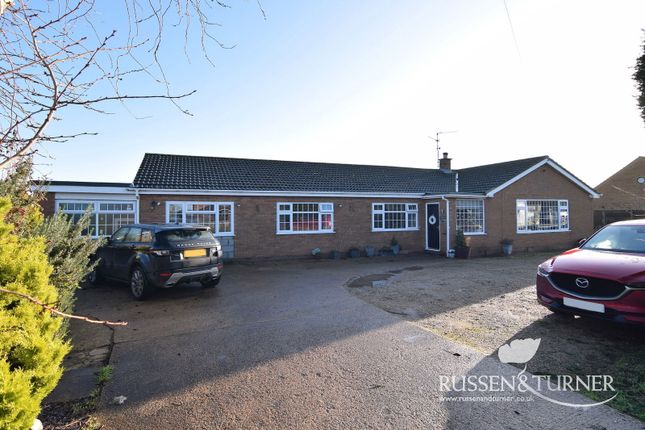 High Road, King's Lynn PE34 3 bed detached bungalow for sale