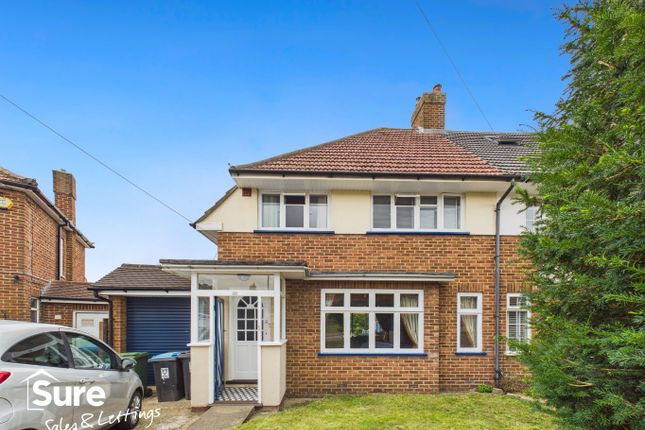 Fairway, Hemel Hempstead... 3 bed semi