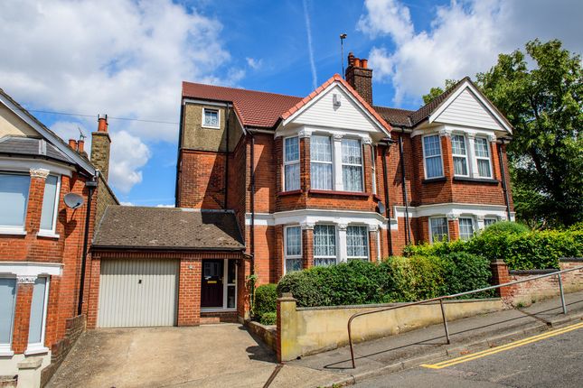 5 bedroom semi-detached house for sale