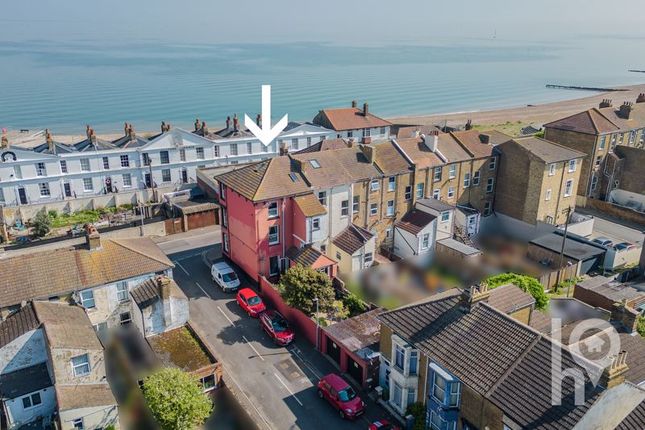 7 bedroom end of terrace house for sale