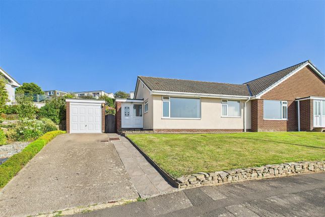 Prominent position of Portishead... 2 bed semi
