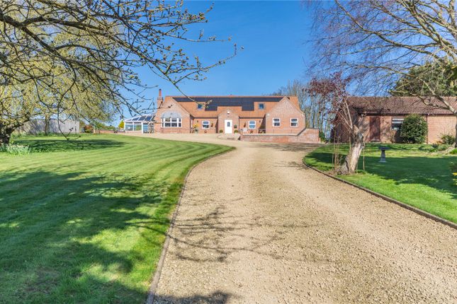 6 bed detached house