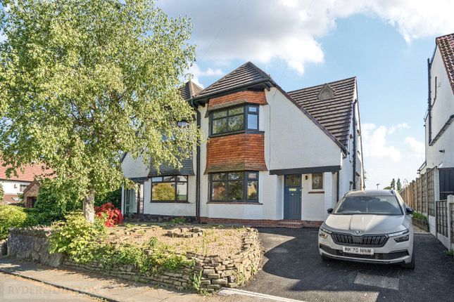 Rookway, Alkrington, Middleton... 3 bed semi