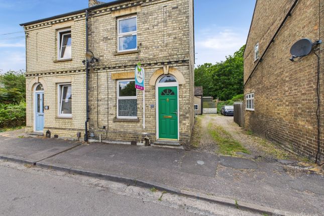 2 bedroom semi-detached house for sale