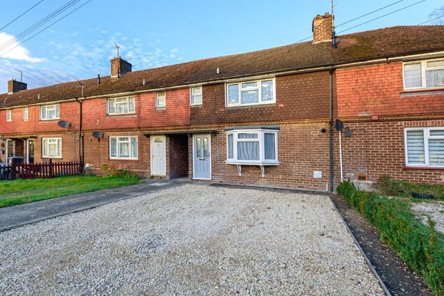 Skyllings, Newbury, Berkshire, RG14 3 bed terraced house for sale