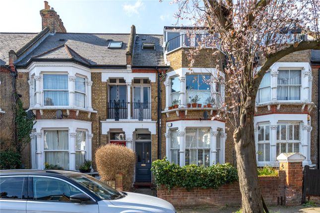 Romola Road, London, SE24 2 bed apartment for sale