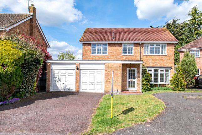 Birchfield Close, Maidstone, Kent, ME15 4 bed detached house for sale