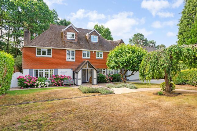 6 bedroom detached house for sale