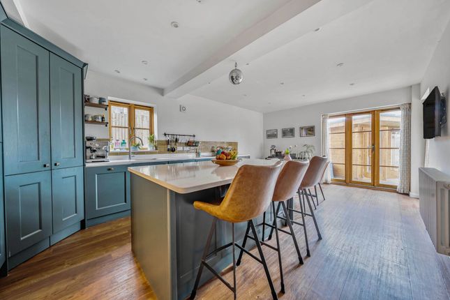 4 bed semi-detached house