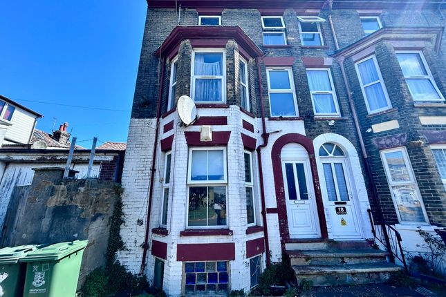 5 bedroom end of terrace house for sale
