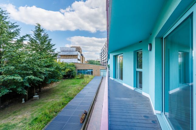 Steedman Street, London 2 bed flat for sale