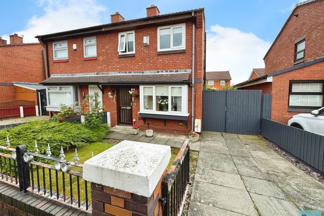 2 bedroom semi-detached house for sale