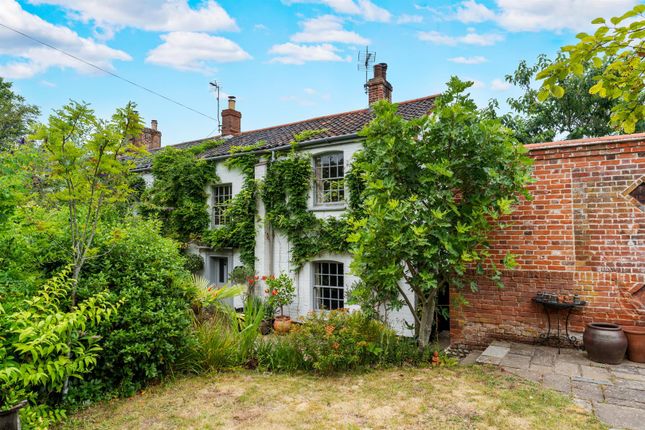 3 bedroom cottage for sale