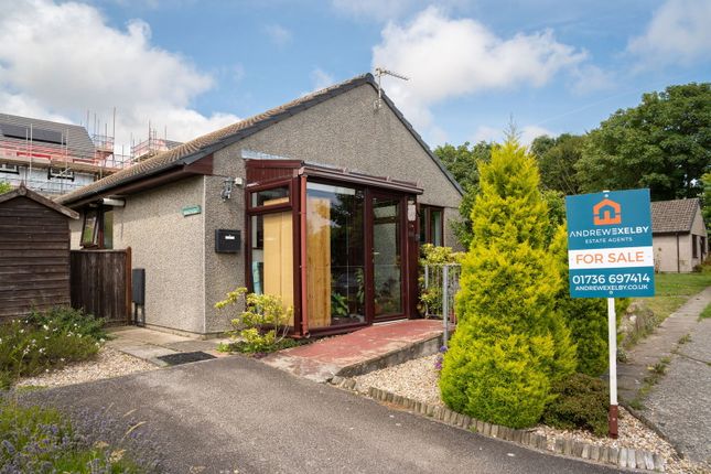 Barnfield Gardens, Penzance TR18 2 bed semi