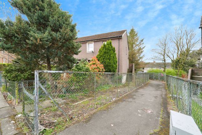 3 bedroom flat for sale