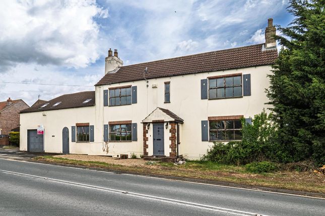 6 bedroom detached house for sale