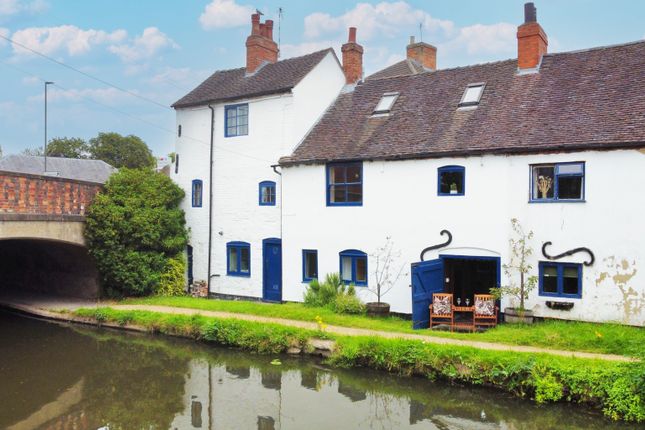 4 bed semi-detached house