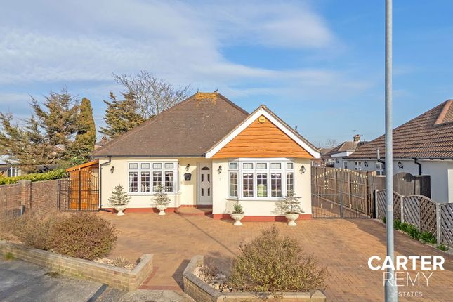 The Close, Grays, RM16 2 bed detached bungalow for sale
