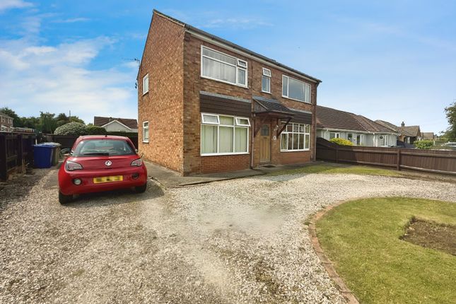 Peaks Avenue, Grimsby DN36 2 bed detached house for sale