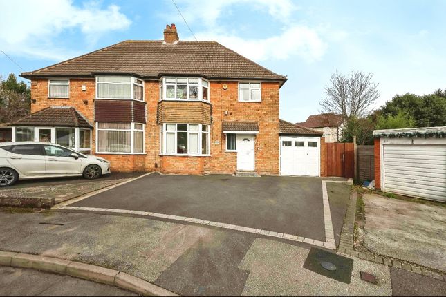 3 bedroom semi-detached house for sale