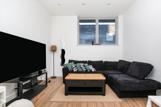 Cathedral View Wentworth Street... 2 bed ground floor flat for sale