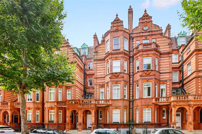 Sloane Gardens, London, SW1W 2 bed apartment for sale