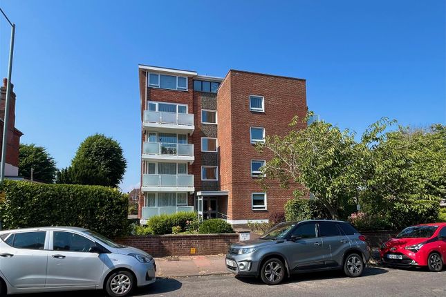 2 bed flat