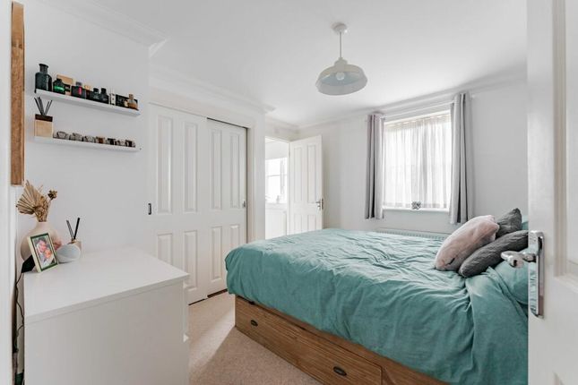 St. James Park Road, Northampton 2 bed apartment for sale