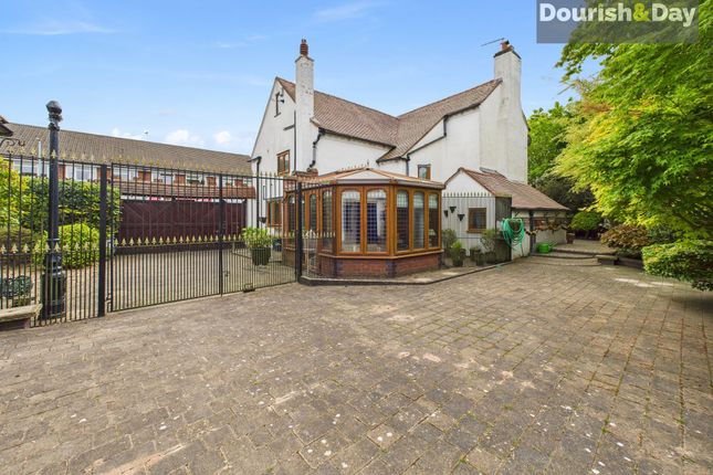 Brewood Road, Wolverhampton WV9 3 bed detached house for sale