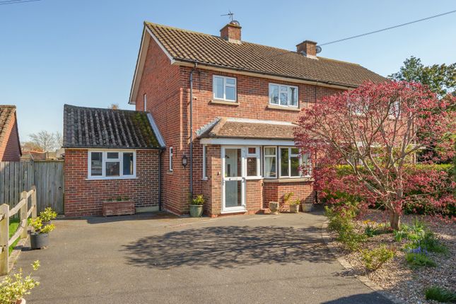 Johnston Walk, Guildford, GU2 3 bed semi