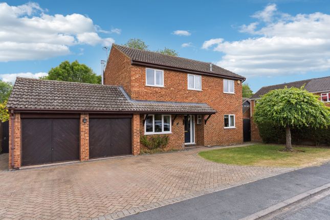 Lakefield Avenue, St Neots PE19 4 bed detached house for sale