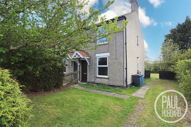 Flixton Road, Flixton, NR32 3 bed cottage for sale