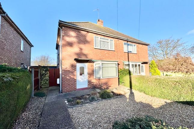 2 bedroom semi-detached house for sale