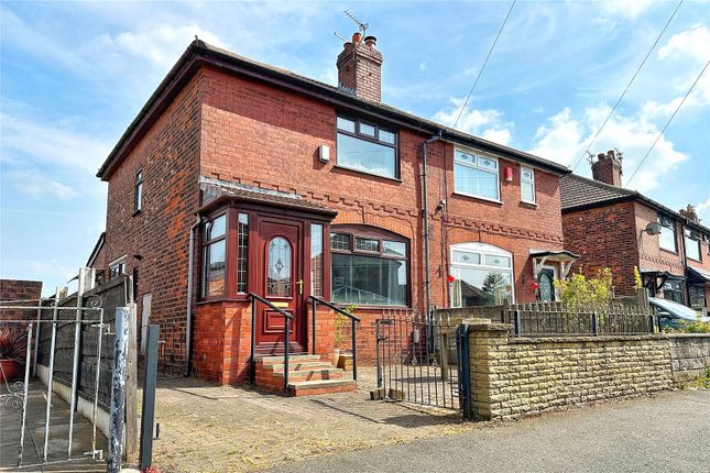 Williams Crescent, Chadderton... 3 bed semi