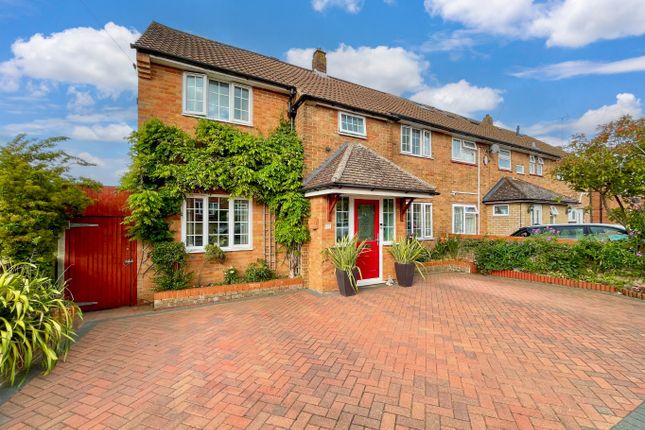 Parys Road, Luton, Bedfordshire, LU3 2EN 5 bed end of terrace house for sale
