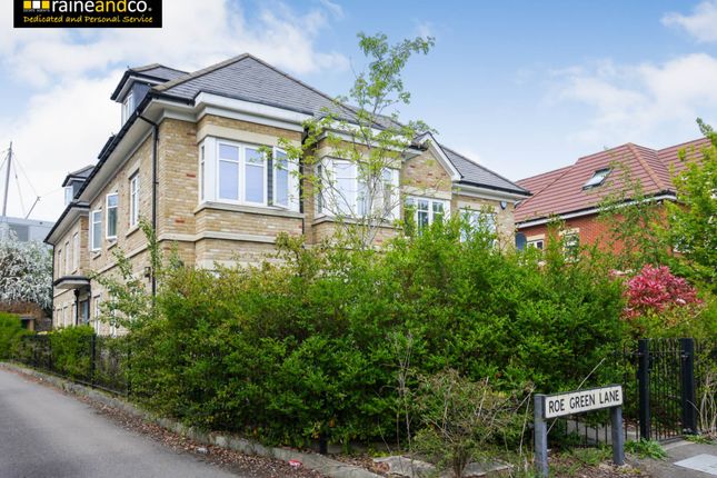 Roe Green Lane, Hatfield 2 bed flat for sale