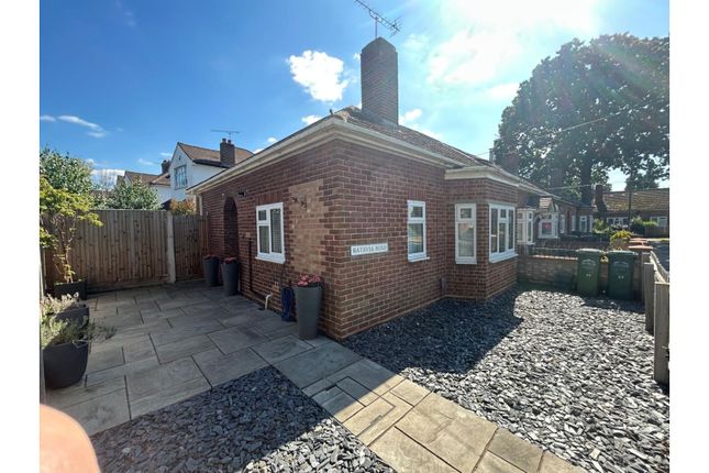 1 bedroom bungalow for sale