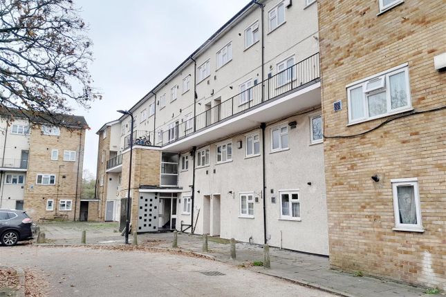 3 bedroom flat for sale