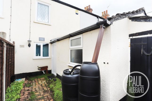 Private Road, Oulton Broad, NR33 2 bed cottage for sale