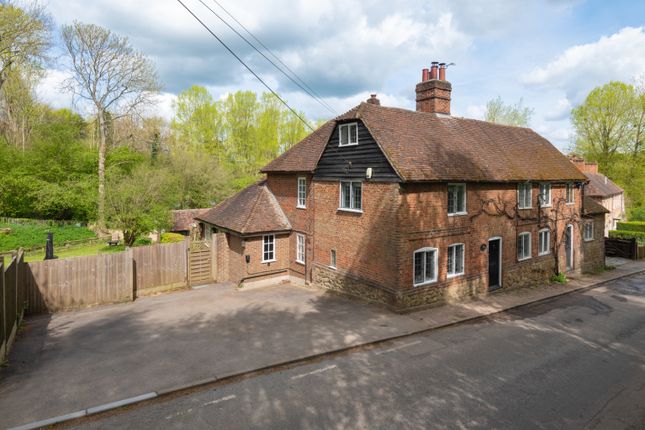 Vine Cottages, Lower Street, Maidstone 4 bed semi