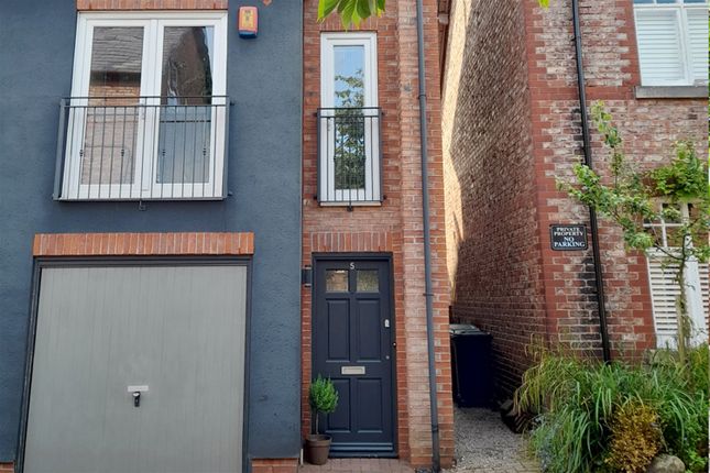 3 bedroom end of terrace house for sale