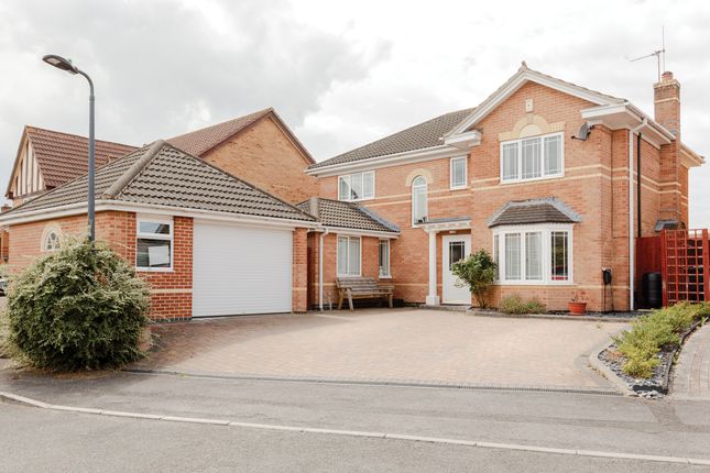 Bradley Stoke, Bristol BS32 4 bed detached house for sale