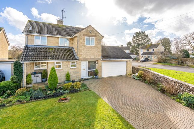 Hollis Gardens, Luckington 3 bed detached house for sale