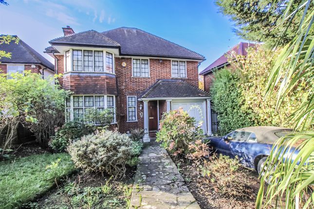 Edgeworth Crescent, Hendon NW4 4 bed detached house for sale