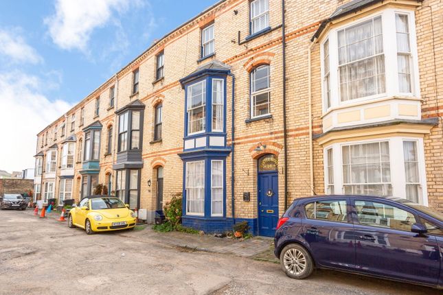 5 bedroom terraced house for sale