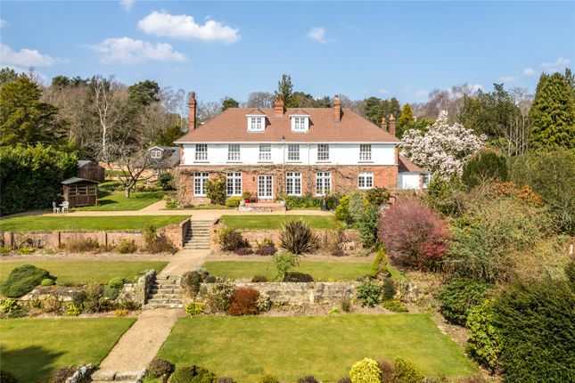 6 bedroom detached house for sale
