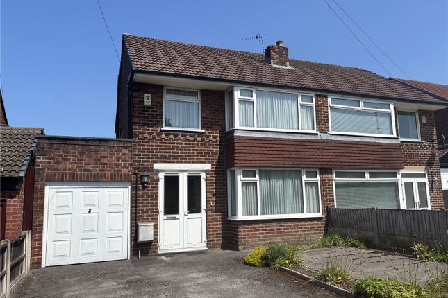Rhos Avenue, Alkrington, Middleton... 3 bed semi