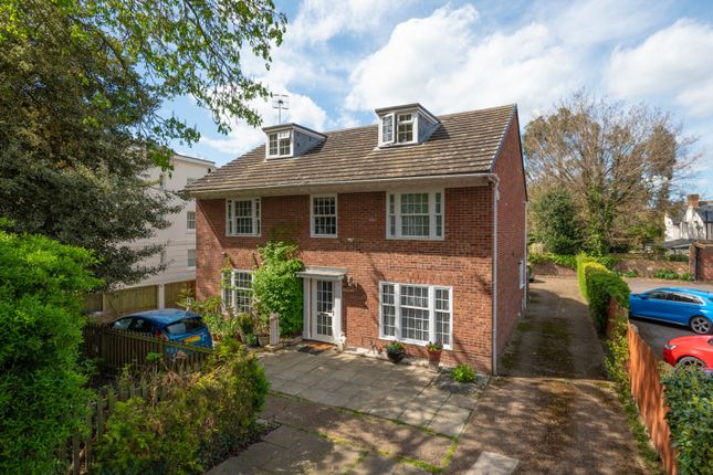 4 bedroom semi-detached house for sale
